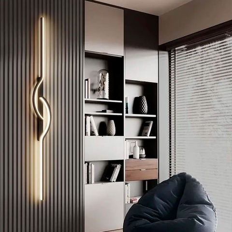 Сучасний настінний світлодіодний чорний світильник 100 см