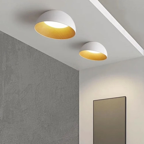 Стильний та сучасний світильник у білому корпусі Ø 35х23 см