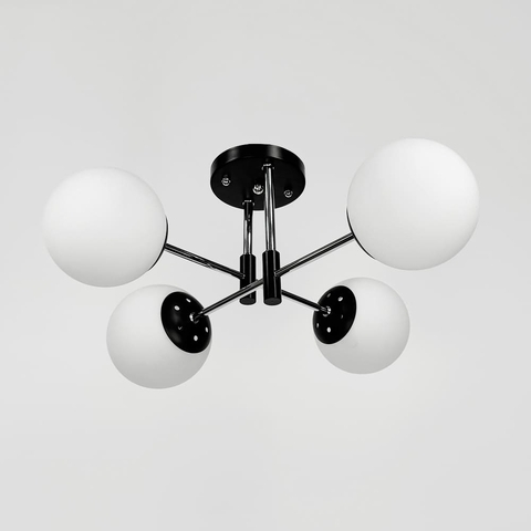 Люстра стельова на 4 білих плафони Ø 50 см