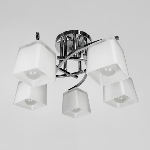 Стельовий хромований світильник на 5 білих плафонів Ø 45 см