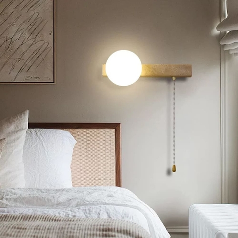 Бра ліве з травертиновим корпусом та білим плафоном 30х18 см