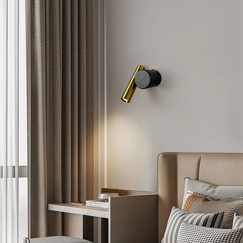 Бра зі спотом у чорно-латунному корпусі 14х9 см