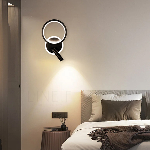 Бра в черном корпусе со светодиодным кольцом и спотом 30х19 см