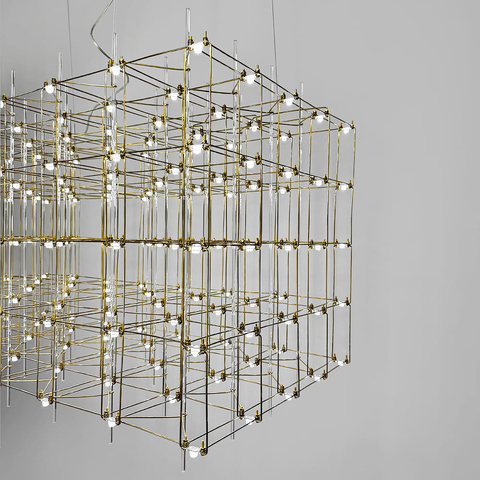 Кубическая золотая люстра в форме параллелепипеда 111х60х60 см