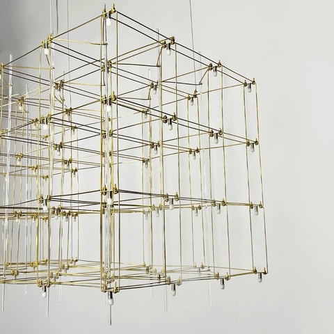 Золотая люстра в форме параллелепипеда 95х60х60 см