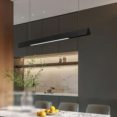 Лінійний LED світильник у чорному корпусі 120 см