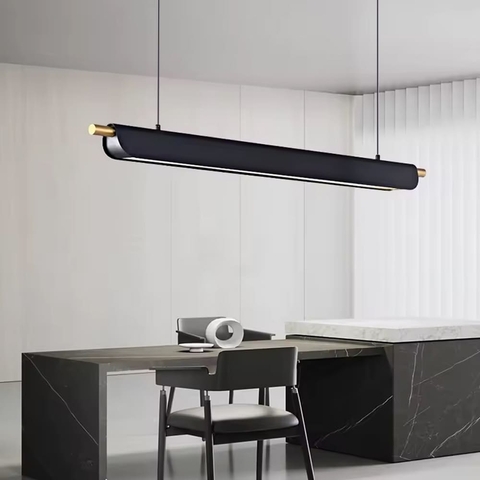 Лінійний LED світильник у чорному корпусі 118 см з дерев'яним декором