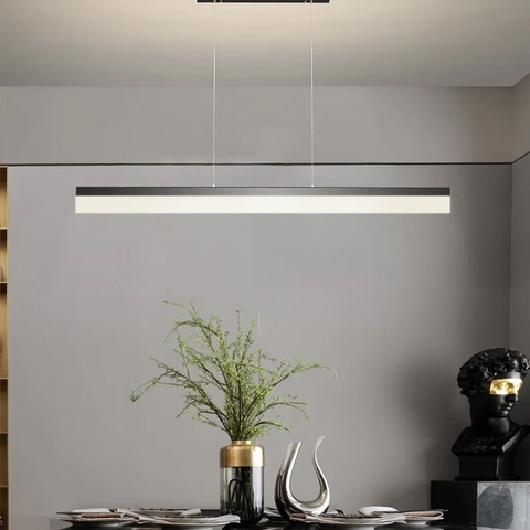 Лінійний LED світильник з акриловим розсіювачем у чорному корпусі 120 см