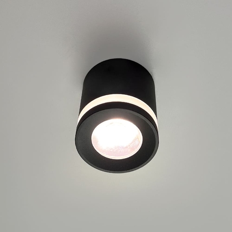 Накладний чорний циліндричний світильник 3000K Ø7х8 см