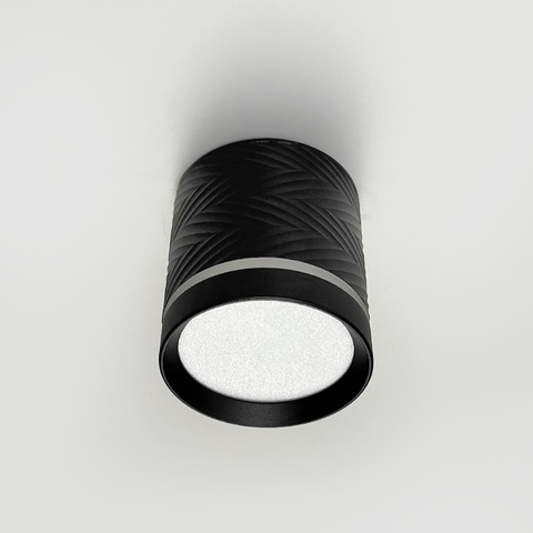 Накладний чорний фактурний світильник 4000K Ø8,5х9 см