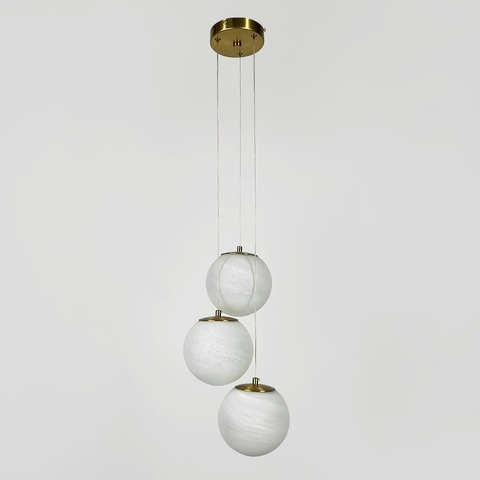 Люстра-пучок на 3 мармурових плафона