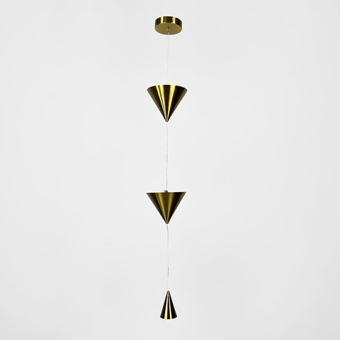 Латунний підвісний світильник із конусним дизайном