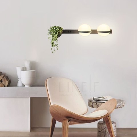 Бра праве у чорному видовженому корпусі із 2-ма плафонами та підставкою 60х17 см