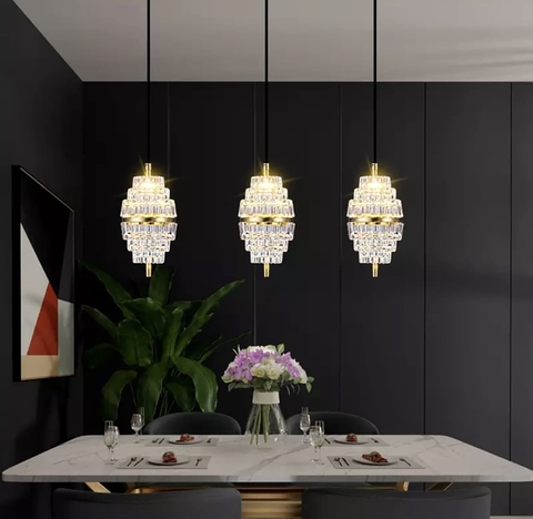 Хрустальный светодиодный светильник золотого цвета