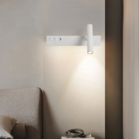 Біле бра з поворотним спотом справа + розʼєм USB