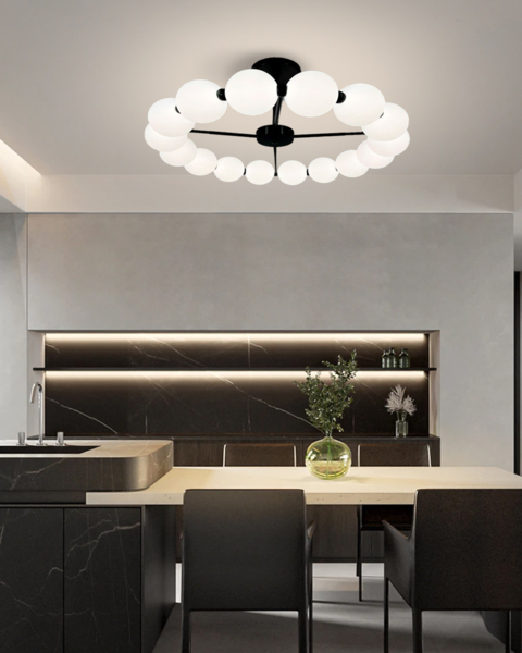 Стельова чорна люстра у вигляді кільця із полімерних кульок Ø 63 см