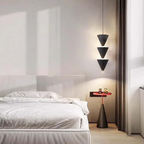 Чорний підвісний світильник із потрійним конусним дизайном Ø 17х50 см