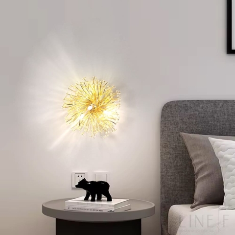 Круглое флористическое золотое бра в виде цветка Ø 30 см