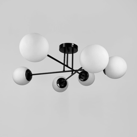 Люстра у чорному корпусі із 6-ма білими плафонами  Ø 77 см