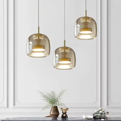 Підвісний світильник BOLLI у латунному корпусі із янтарним плафоном Ø 20х20 см