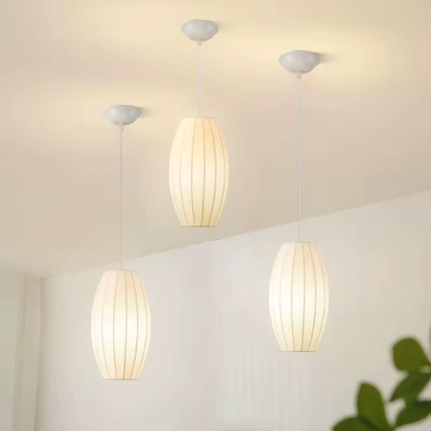 Білий дизайнерський світильник із полімерним овальним абажуром Ø19х28 см