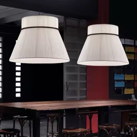 Белый дизайнерский светильник с конусным полимерным абажуром Ø60x42 см