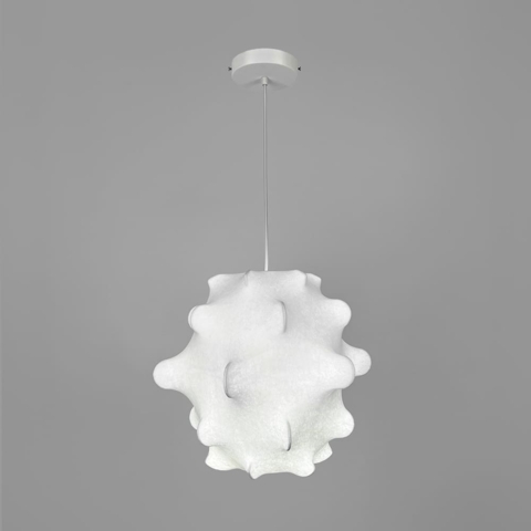 Люстра із білим фігурним абажуром з виступами Ø40х40 см