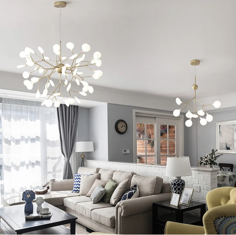 Завораживающая люстра на 63 лампы с лепестками