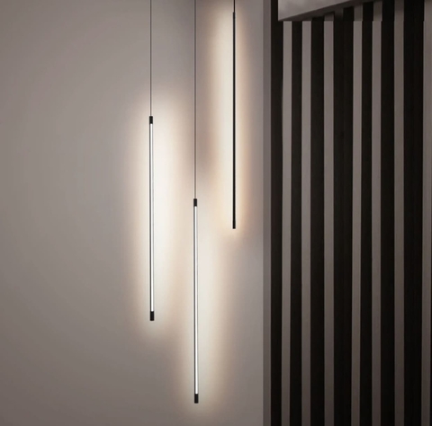 Лінійні підвісні світильники у чорному каркасі довжиною 60 см