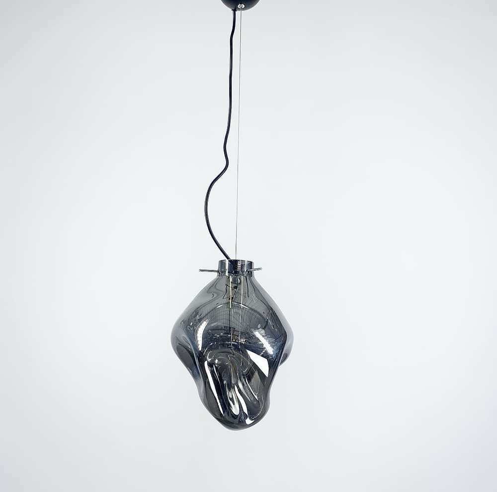 Підвісний світильник Tramonto з плафоном кольору графіт