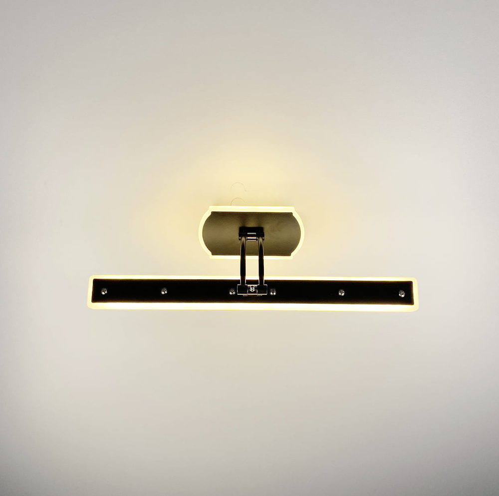 Настенный светильник для интерьерной подсветки квадратной формы