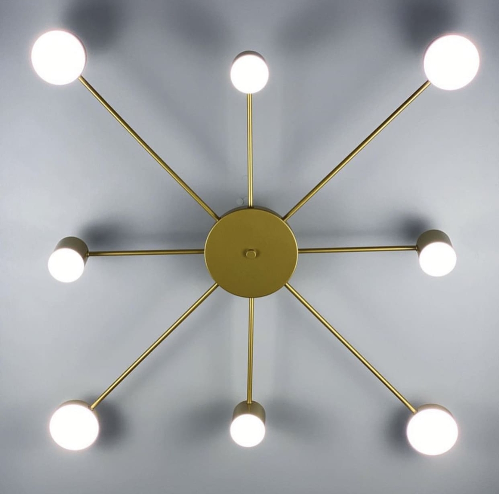 Стельовий LED світильник золотистого кольору